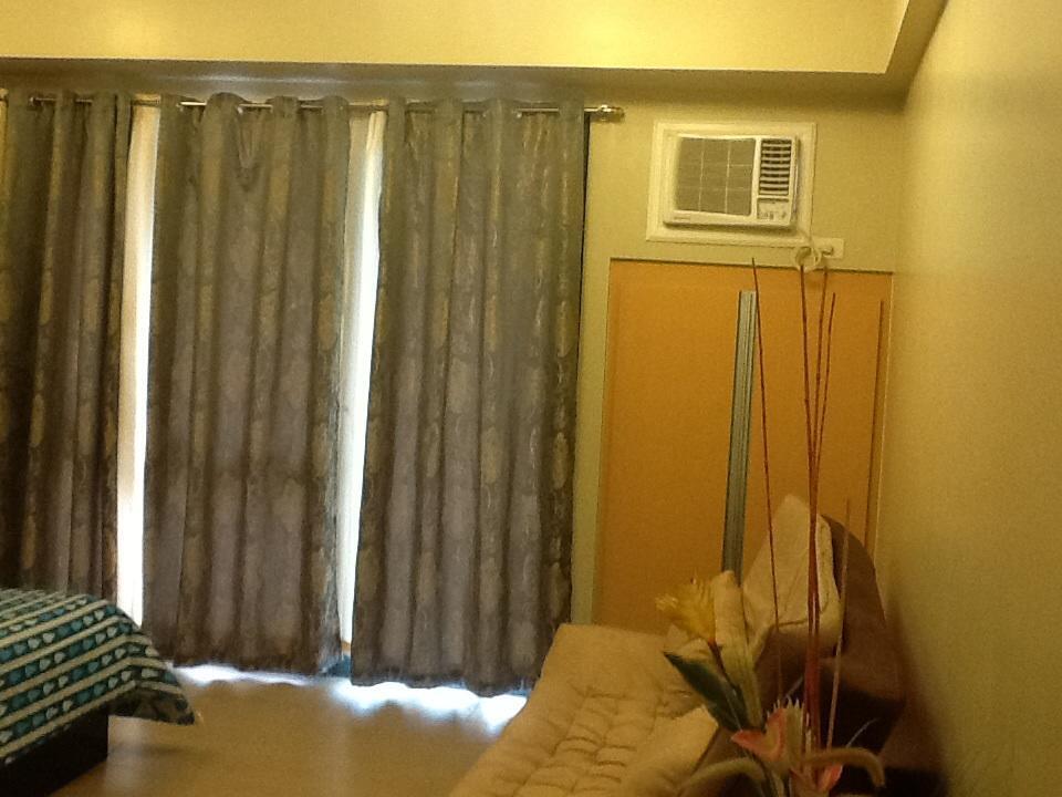 Palm Tree Genlex Condo Manila Bagian luar foto