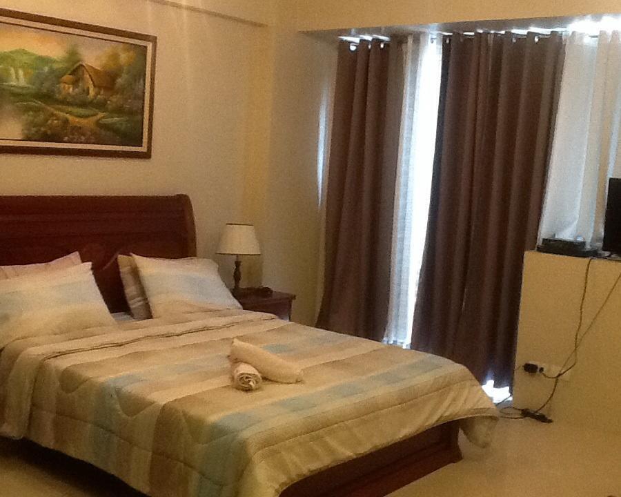 Palm Tree Genlex Condo Manila Bagian luar foto