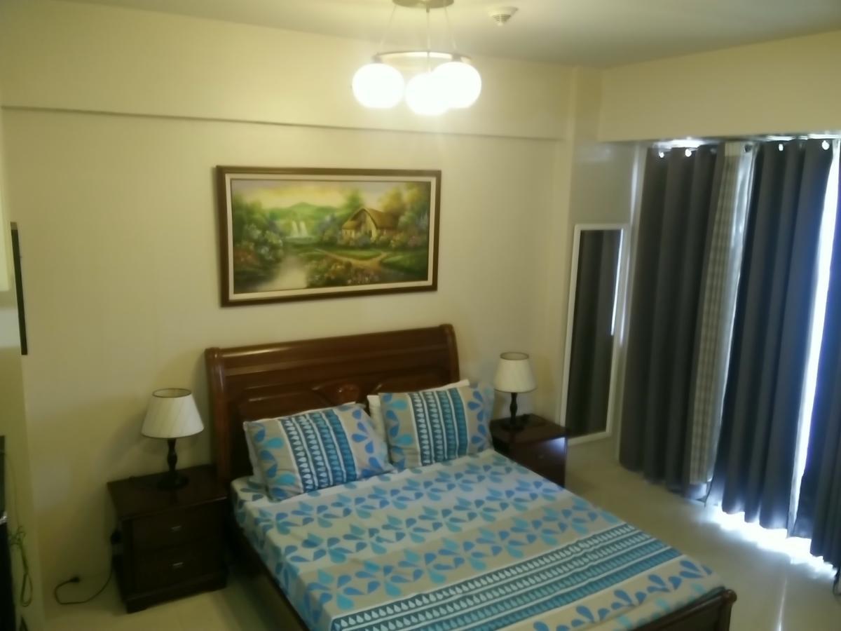 Palm Tree Genlex Condo Manila Bagian luar foto